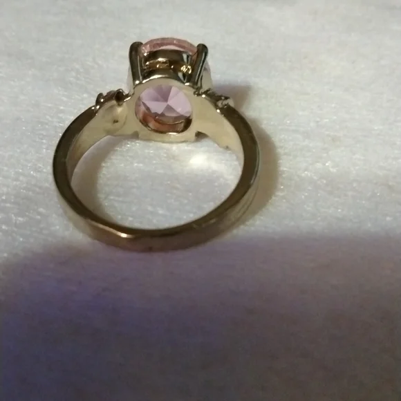 Pink  gold tone ring size 7.5 NWT (sku 618) - Picture 6 of 7